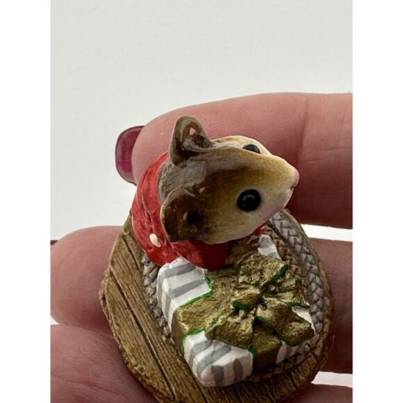 Wee Forest Folk "Merry Chris-Mouse" M-091 White Gold Present AP 1981 - Picture 5 of 7